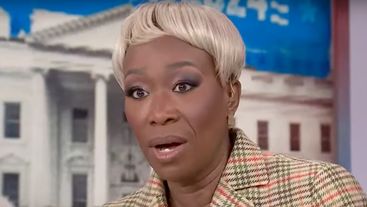 Does Joy Reid Wear A Wig？